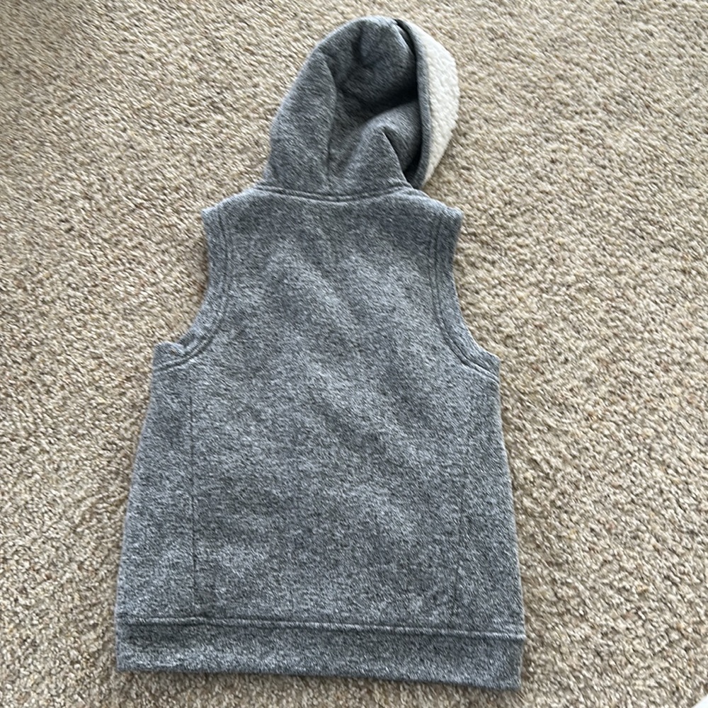 Woman’s Vest - Picture 4 of 4